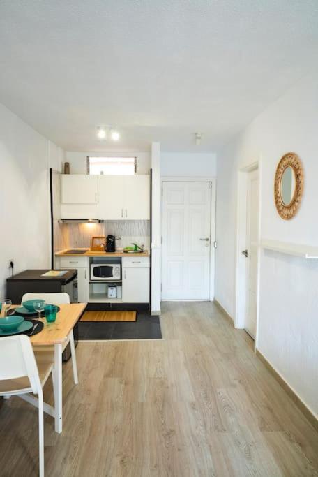 Las Americas Studio อาโรนา ภายนอก รูปภาพ