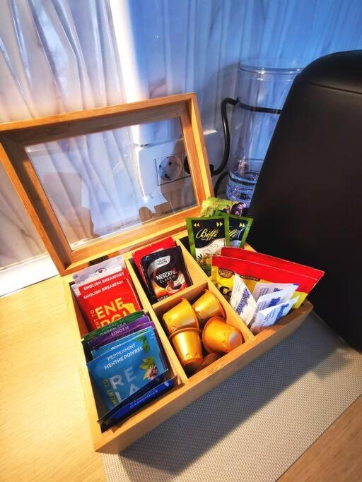 Las Americas Studio อาโรนา ภายนอก รูปภาพ